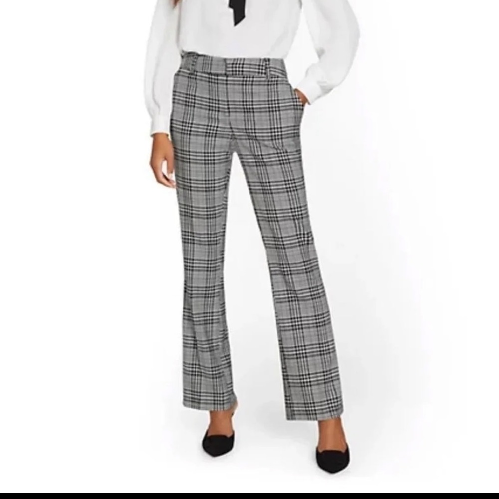 7th Avenue New York Company Mid-Rise Modern Bootcut Pant